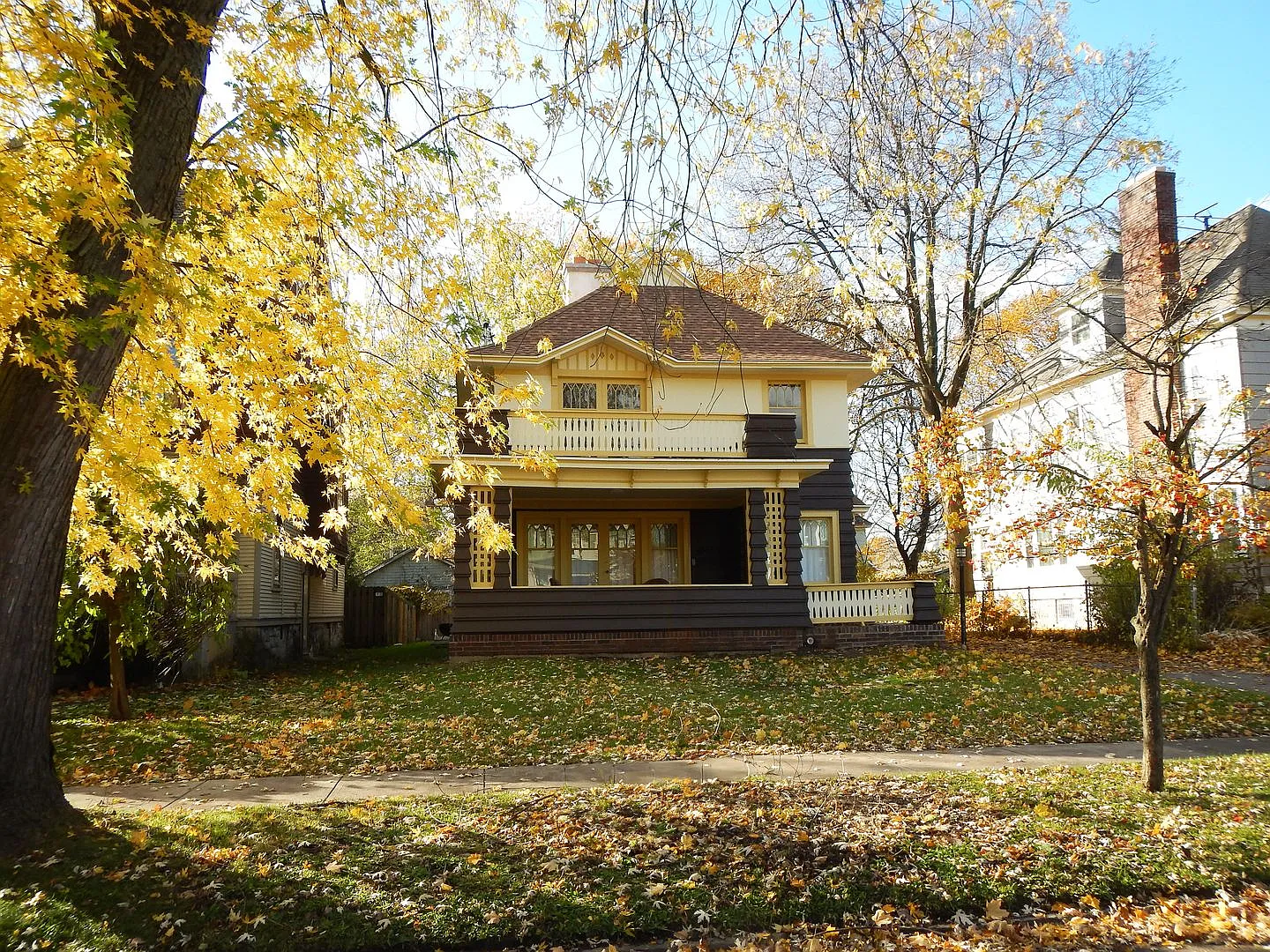 464 Allen - Available July 1, 2027 - Lovely Historic Home — Photo 1