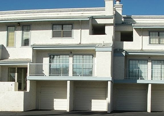 Laguna Nueva Condo