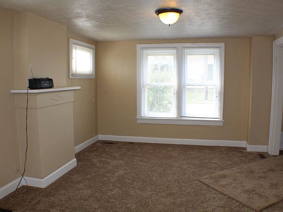 3rd image of 948 Harmon Ave