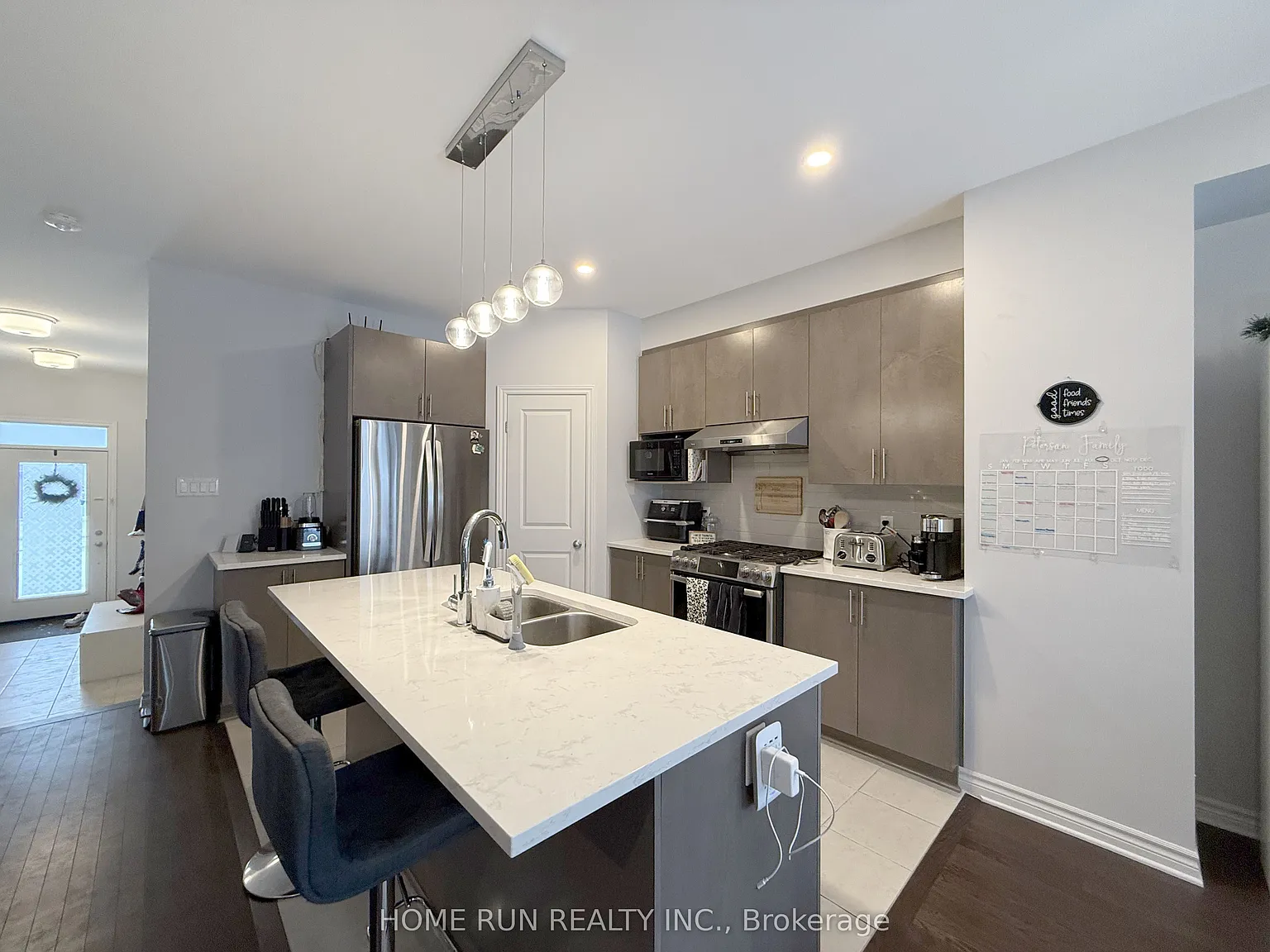 3 bed, $2,650 — Photo 4