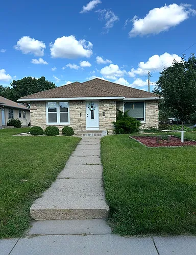 5547 Garfield Ave Photo 1