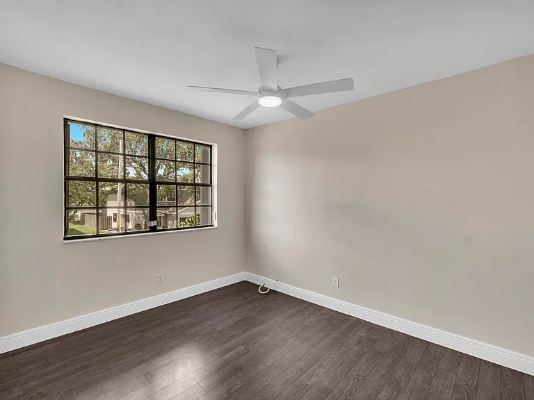 10723 NW 10th St — Photo 11