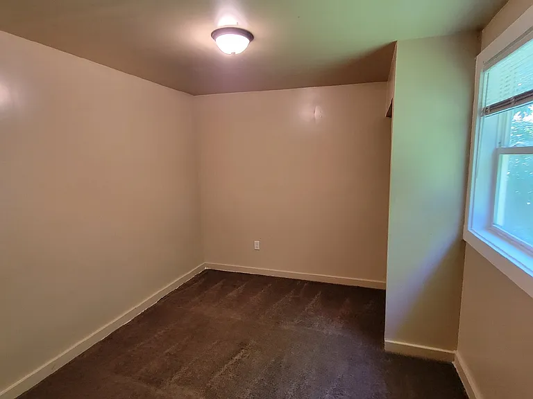 2314 N Goodlet Ave — Photo 5