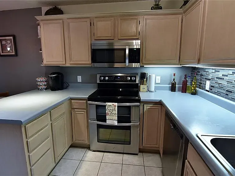6323 Brookbriar Ct — Photo 4