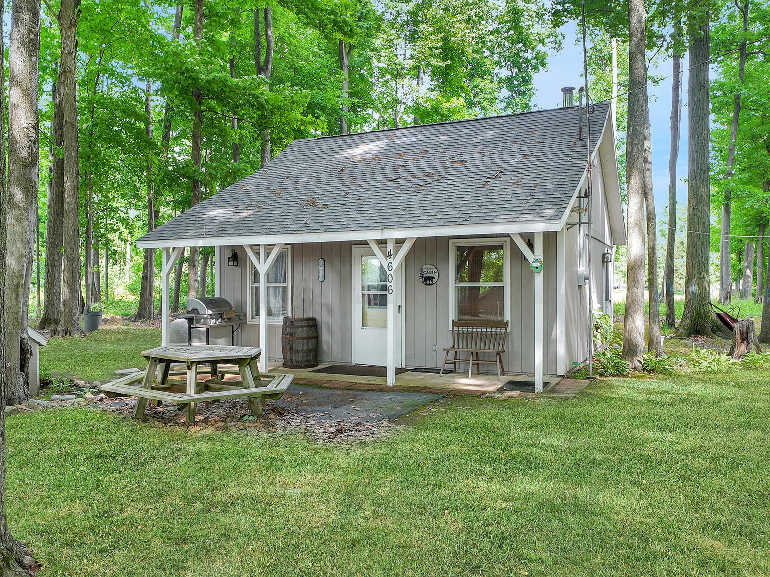 4606 Hunters Trl, Six Lakes, MI 48886 Zillow