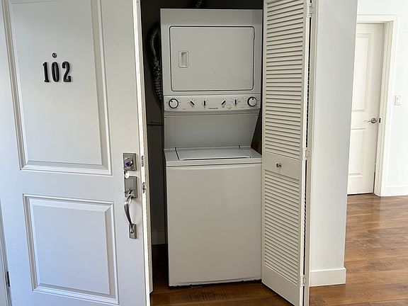 Front door and washer/dryer
