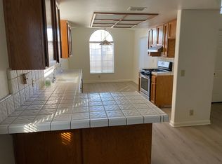 5130 Efthemia Way, Elk Grove, CA 95758