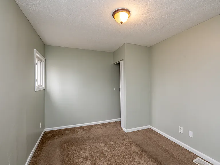 5030 Arch St — Photo 30
