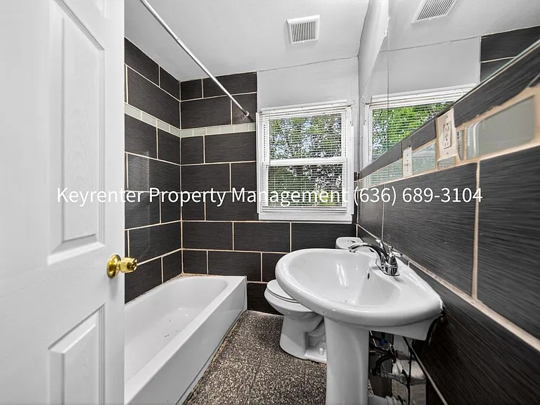 5936 Theodore Ave — Photo 17