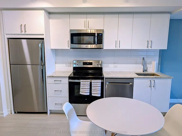 4010 Eglinton Ave W #509 — Photo 5