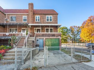 6112 Main St, Flushing, NY 11367