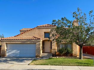 2242 Gregory Ave, Palmdale, CA 93550