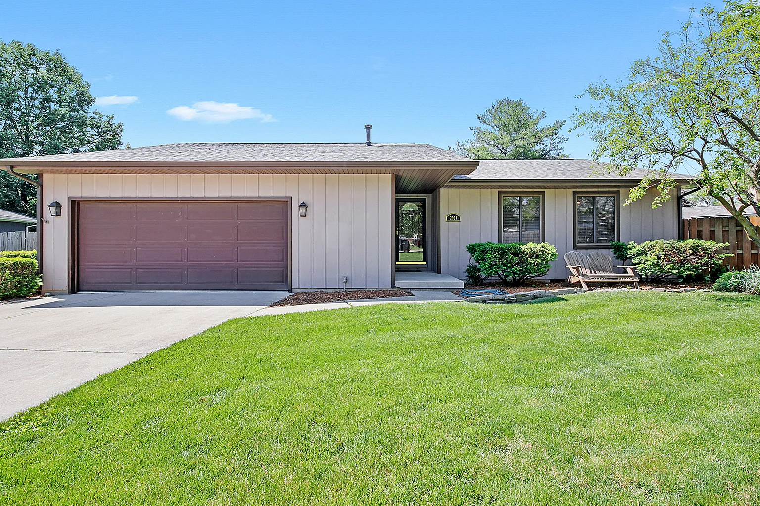 2904 Deske Ct photo 1