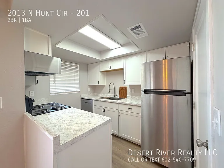 2013 N Hunt Cir #201 — Photo 5