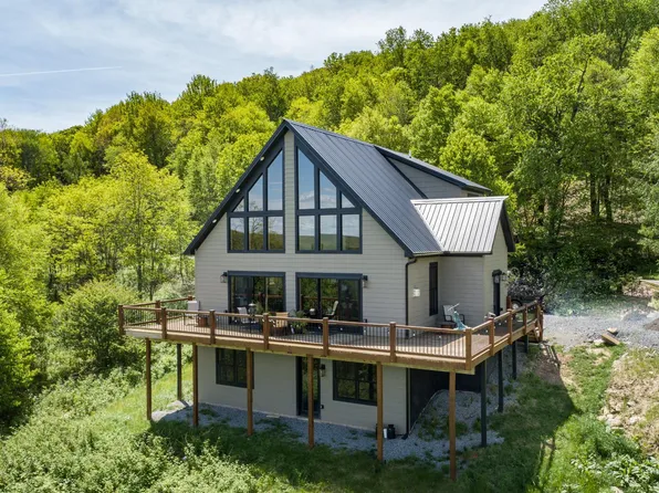 120 Daisy Dr, McHenry, MD 21541