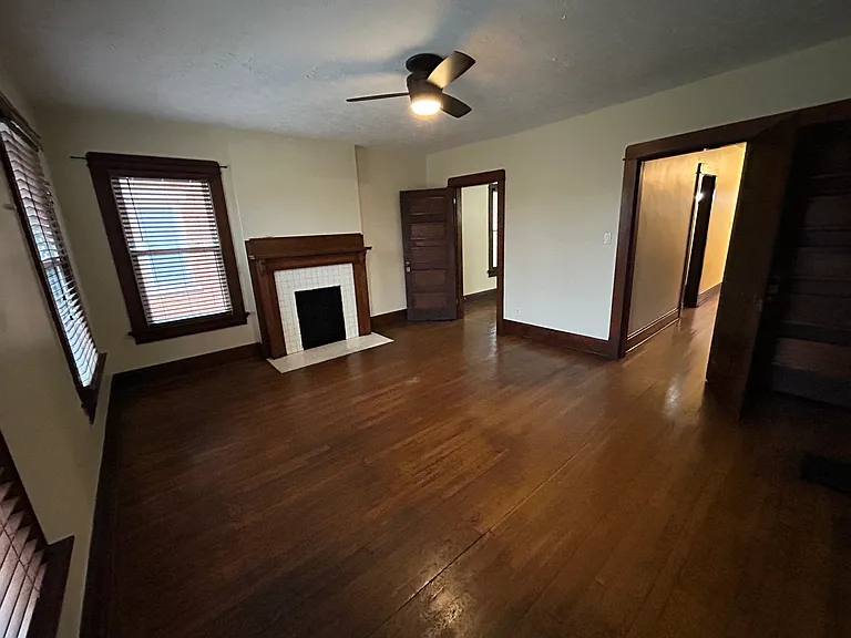 500-502 Wilson Ave — Photo 6