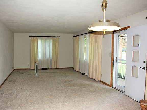 pic makes carpet look dirty