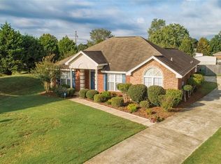 9 Brownstone Loop, Elmore, AL 36025