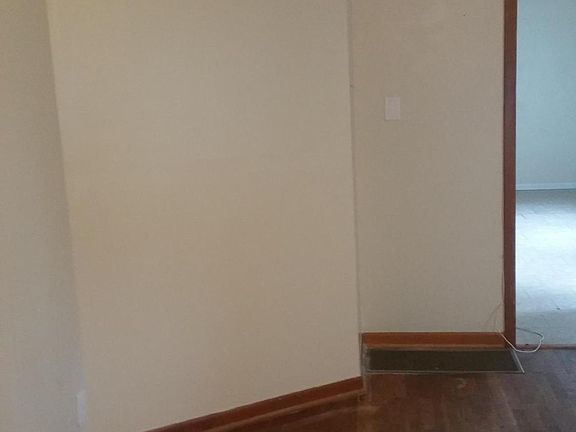 4th image of 3309 E Biber St