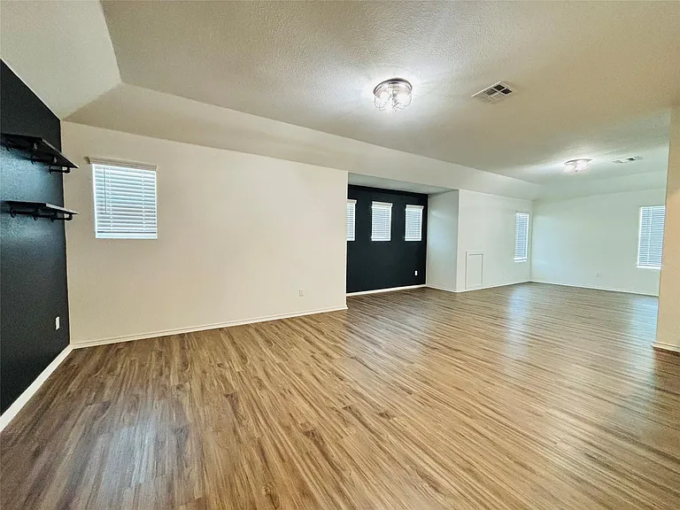 21300 Bird Wing Dr — Photo 11