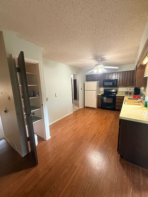 1433 Caddoa Dr