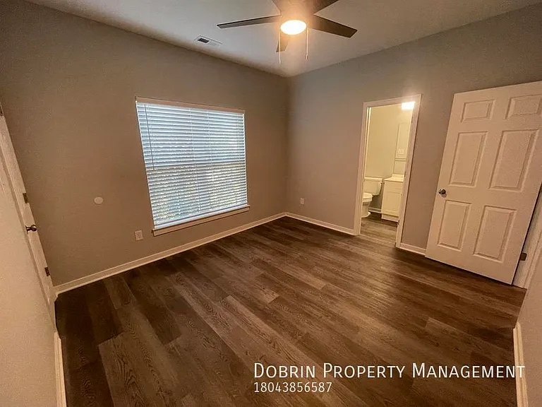 2053 Moore St — Photo 12