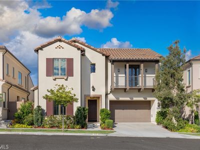 160 Roscomare, Irvine, CA, 92602