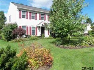 22 Rotterdam Dr, Glenmont, NY 12077