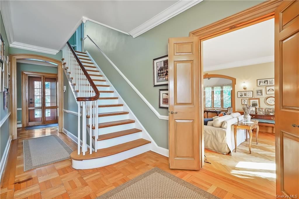 4 Bed 5 Bath Property, New York • 3,808 Sq Ft