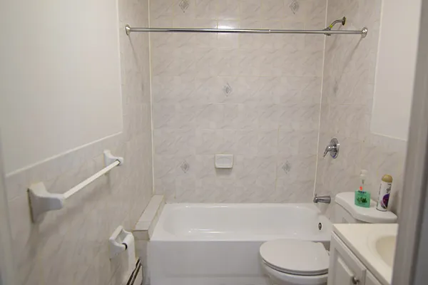 Rented by Safdie Realty Group | media 7