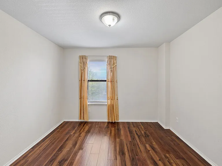 2101 Golden Arrow Ave — Photo 39