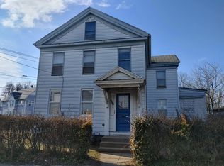 250 School St, Chicopee, MA 01013