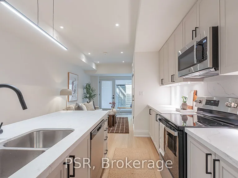 57 Harriet St #A — Photo 8