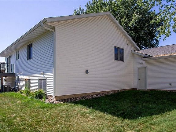 3rd image of 1811 Mitscher Avenue