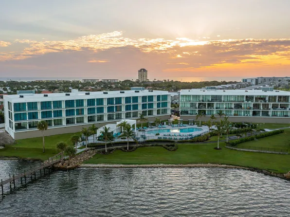 205 Strand Dr #302, Melbourne Beach, FL 32951
