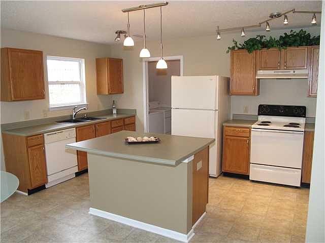 2nd image of 12692 Republic Dr