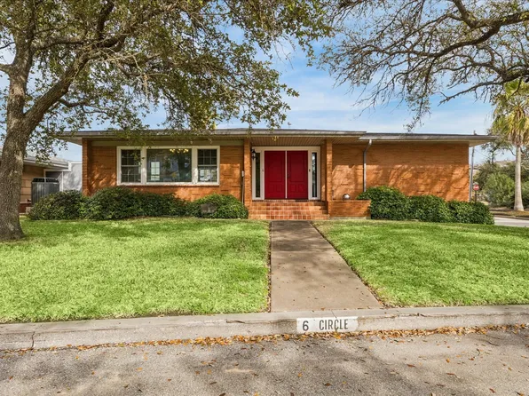 6 Cedar Lawn Cir, Galveston, TX 77551