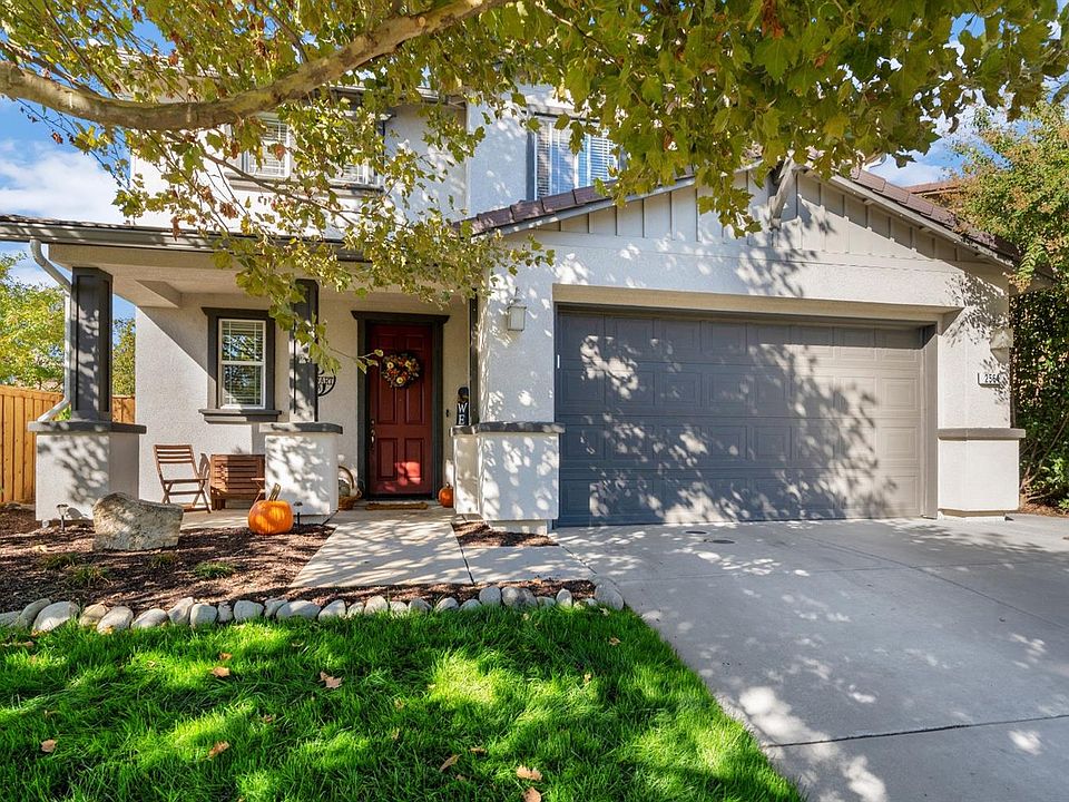 1st image of 2564 Kinsella Way