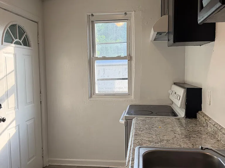 1112 W Glenwood Ave #1 — Photo 15