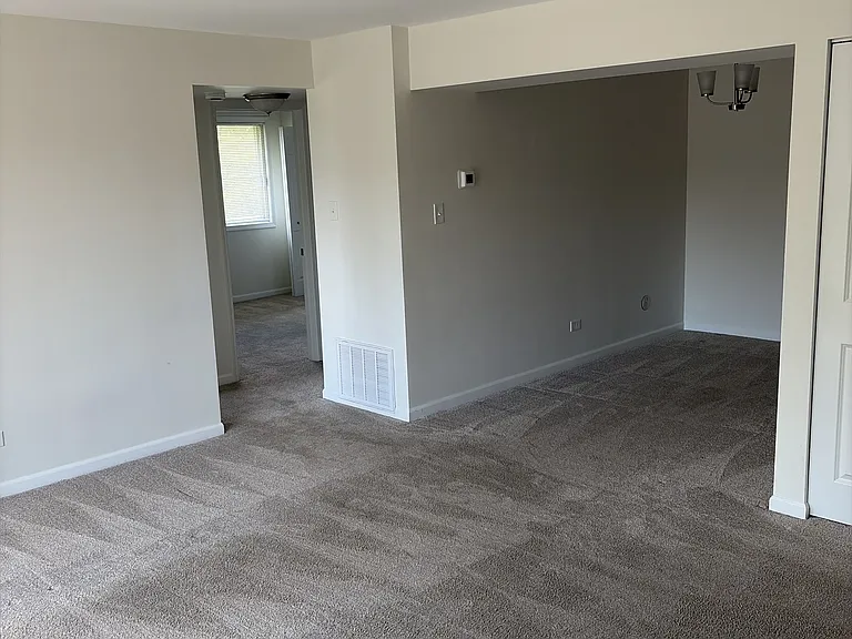 10712 Mary Ln — Photo 6