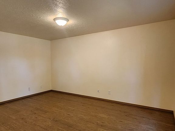 4th image of 4022-4056 Holly Ct NE #4036