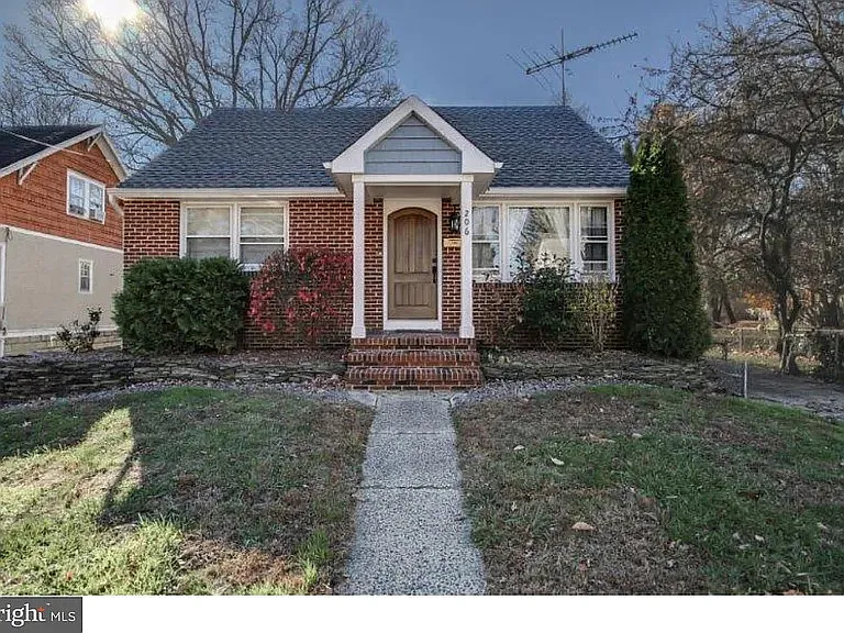 206 Swarthmore Rd