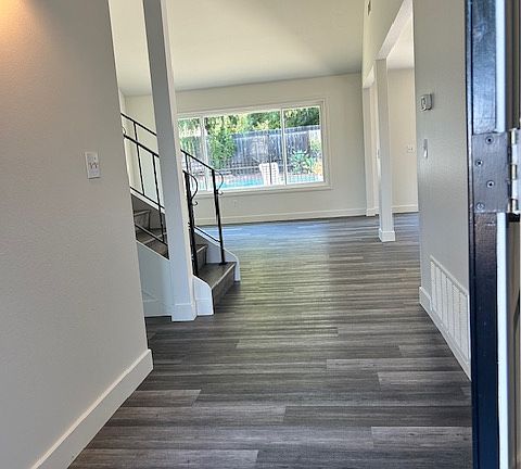 3rd image of 243 Joannie Way