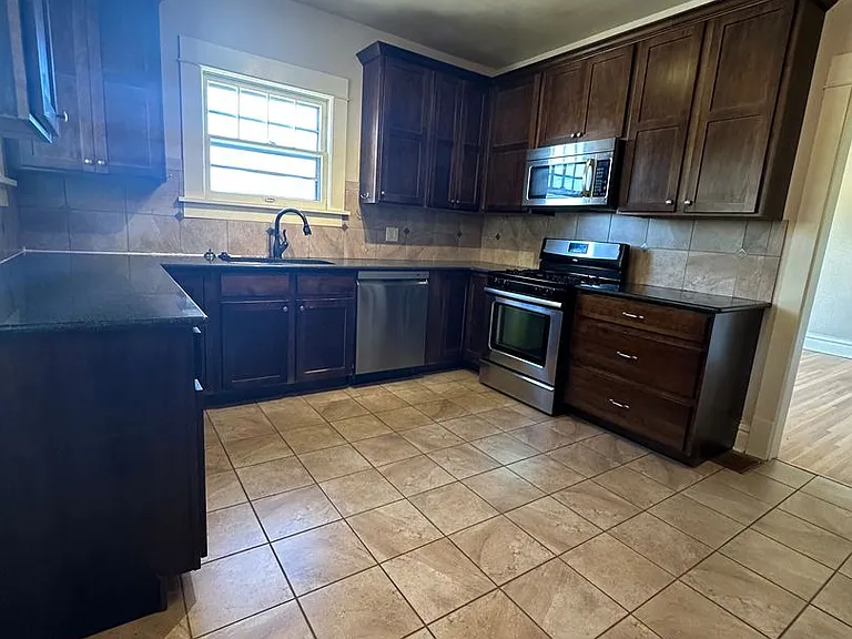 525 Collins St — Photo 28