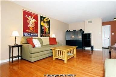 Gorgeous Hardwood floors installed 2007