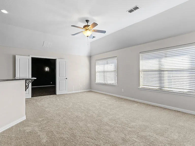 4542 Carraway Dr — Photo 28