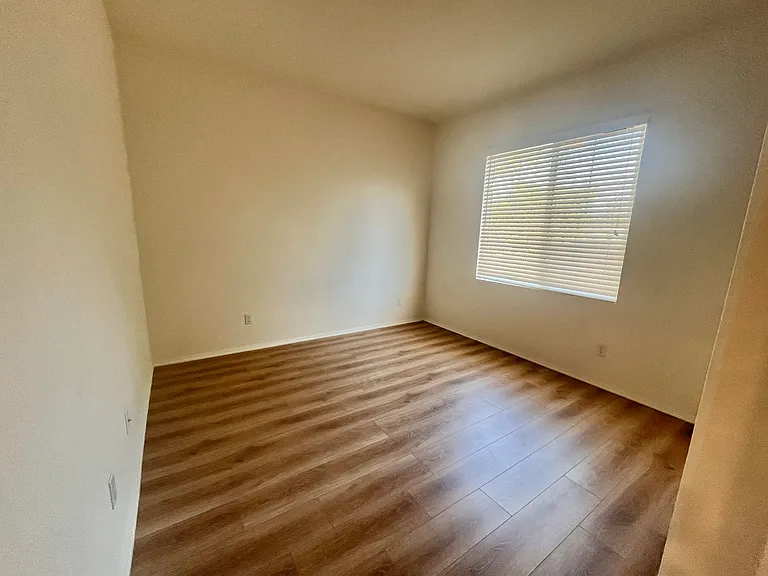 7805 Marbil Ln — Photo 14