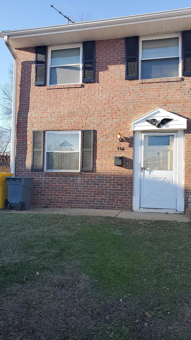 136 Coralwood Rd photo 1