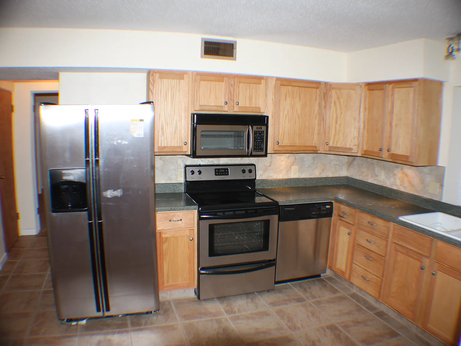 1 bed, 725 sqft, $825 — Photo 3
