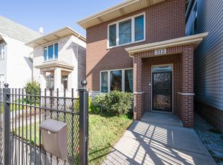 512 W Root St, Chicago, IL 60609